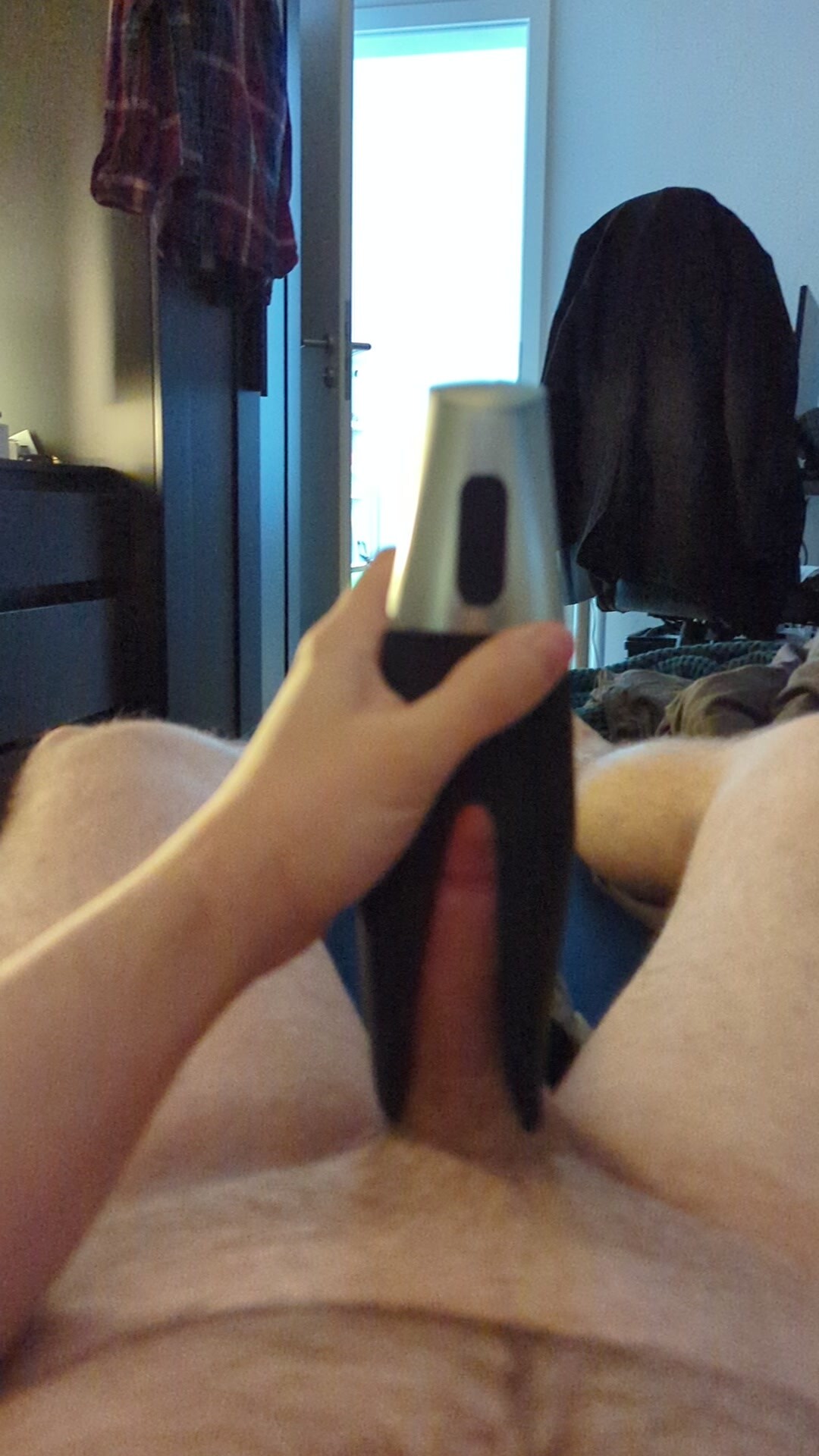 Meine erste Masturbation mit Toy